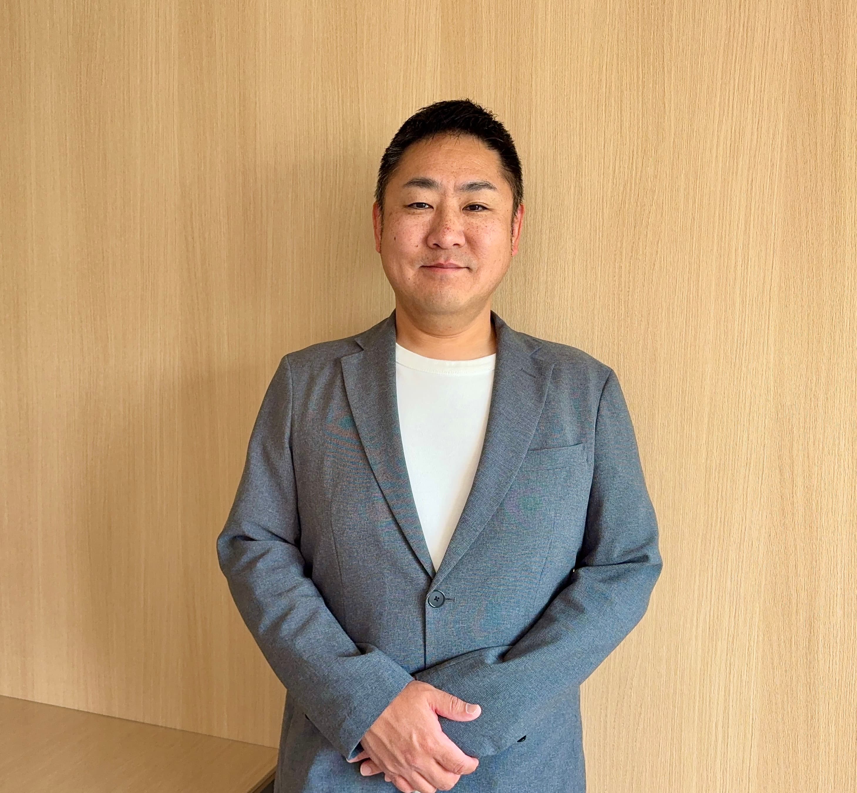 代表 山崎